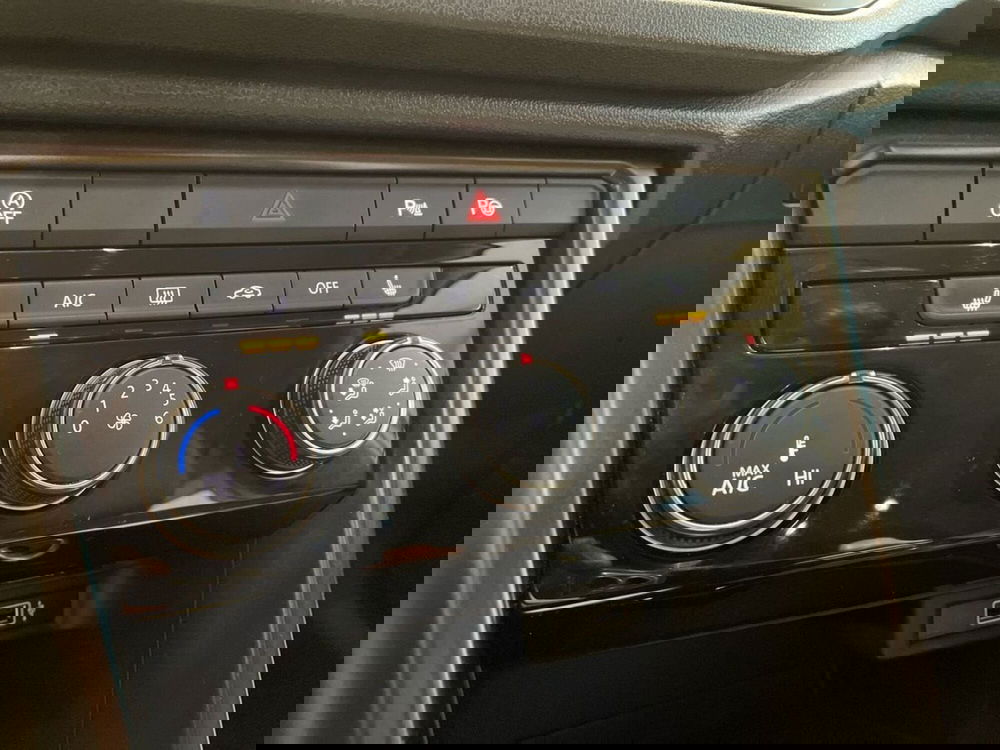 Volkswagen T-Roc usata a Pistoia (15)