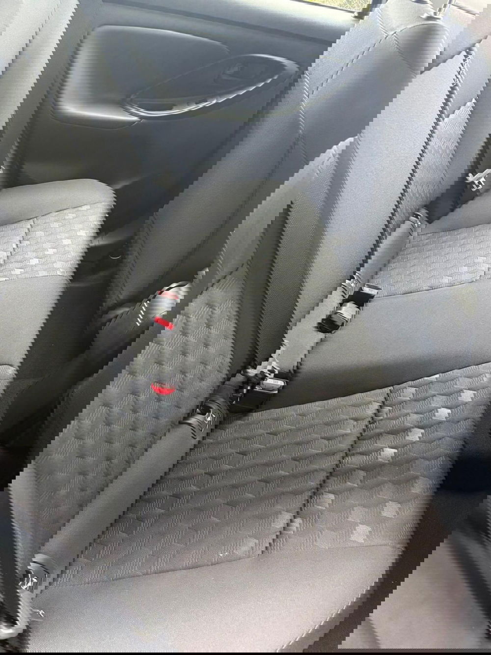 Mazda Mazda2 Hybrid nuova a Frosinone (11)