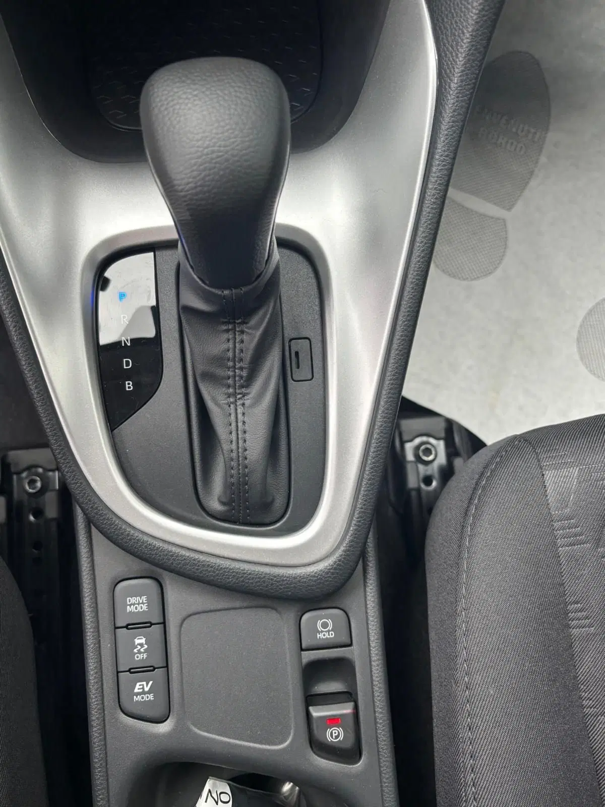 Mazda Mazda2 Hybrid nuova a Frosinone (13)