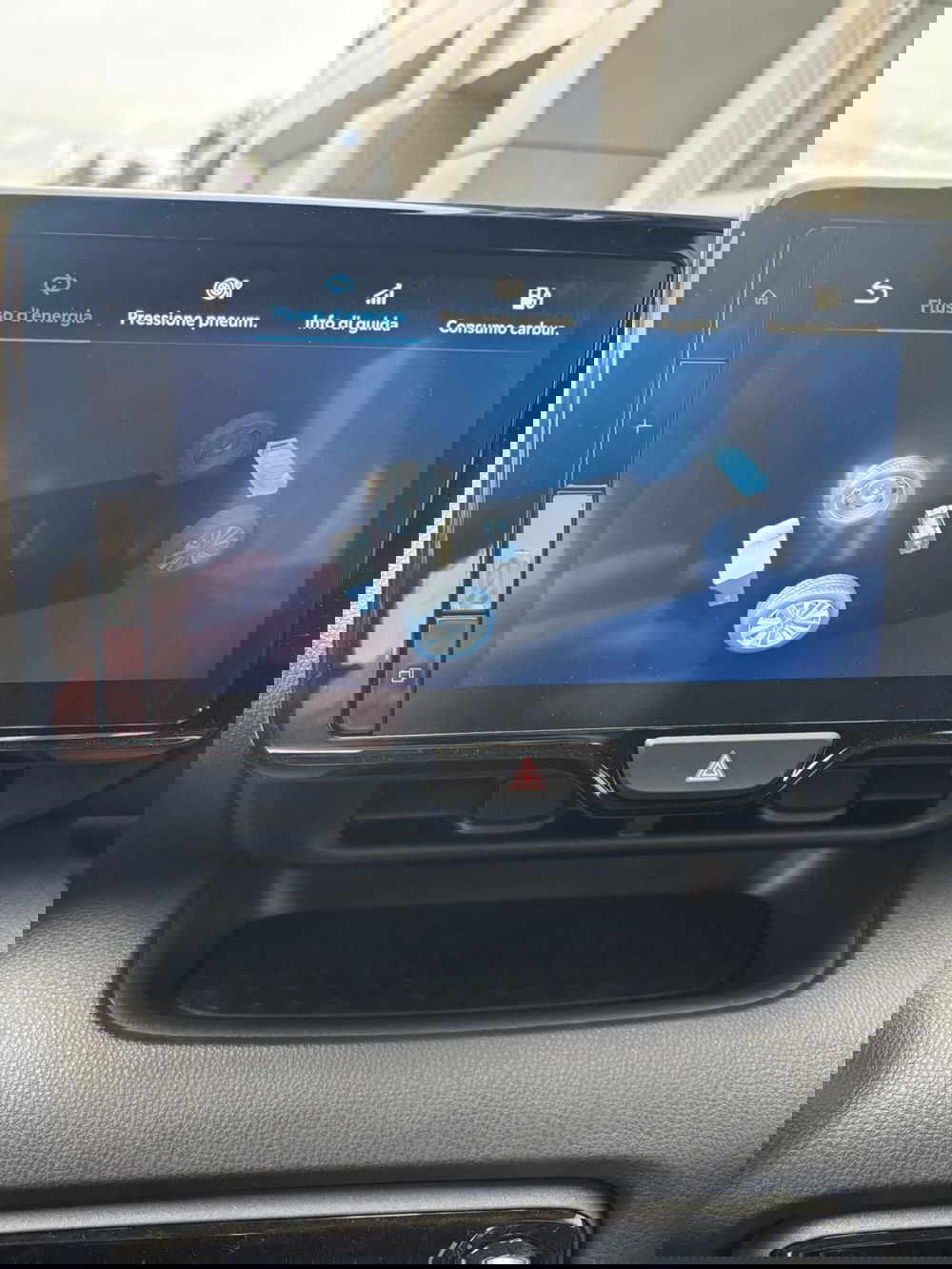 Mazda Mazda2 Hybrid nuova a Frosinone (16)