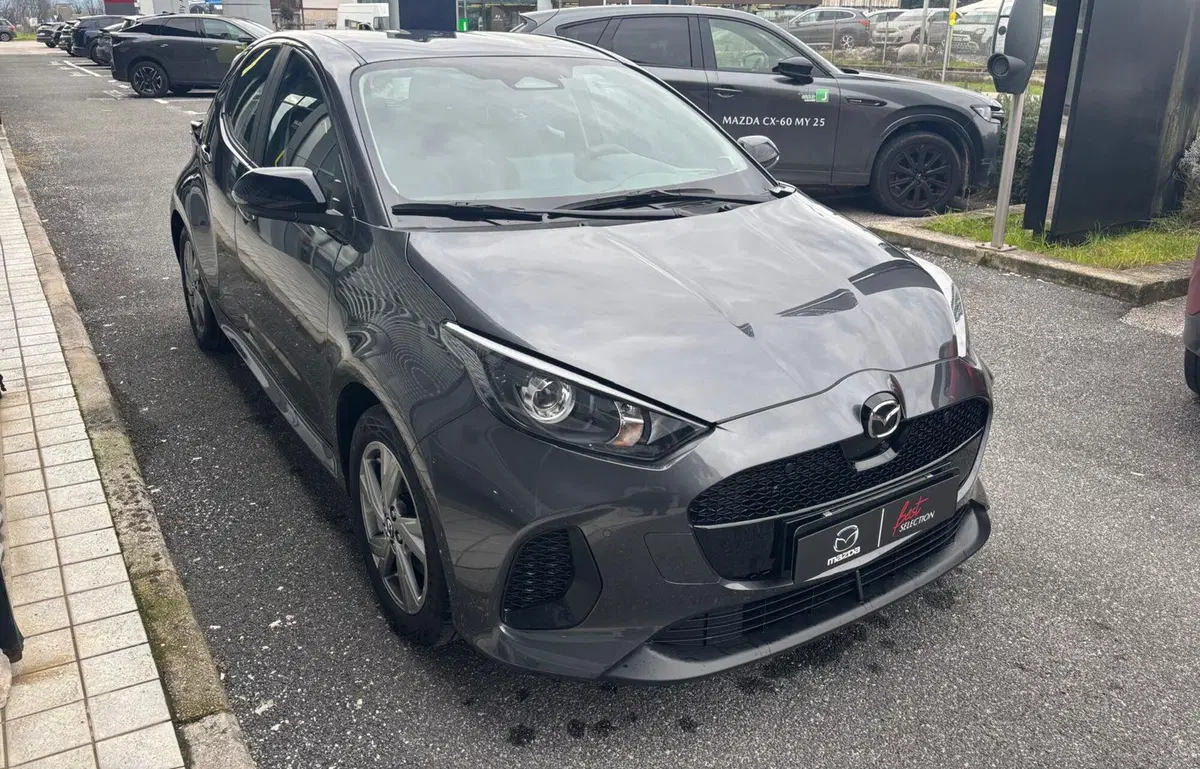 Mazda Mazda2 Hybrid nuova a Frosinone (3)