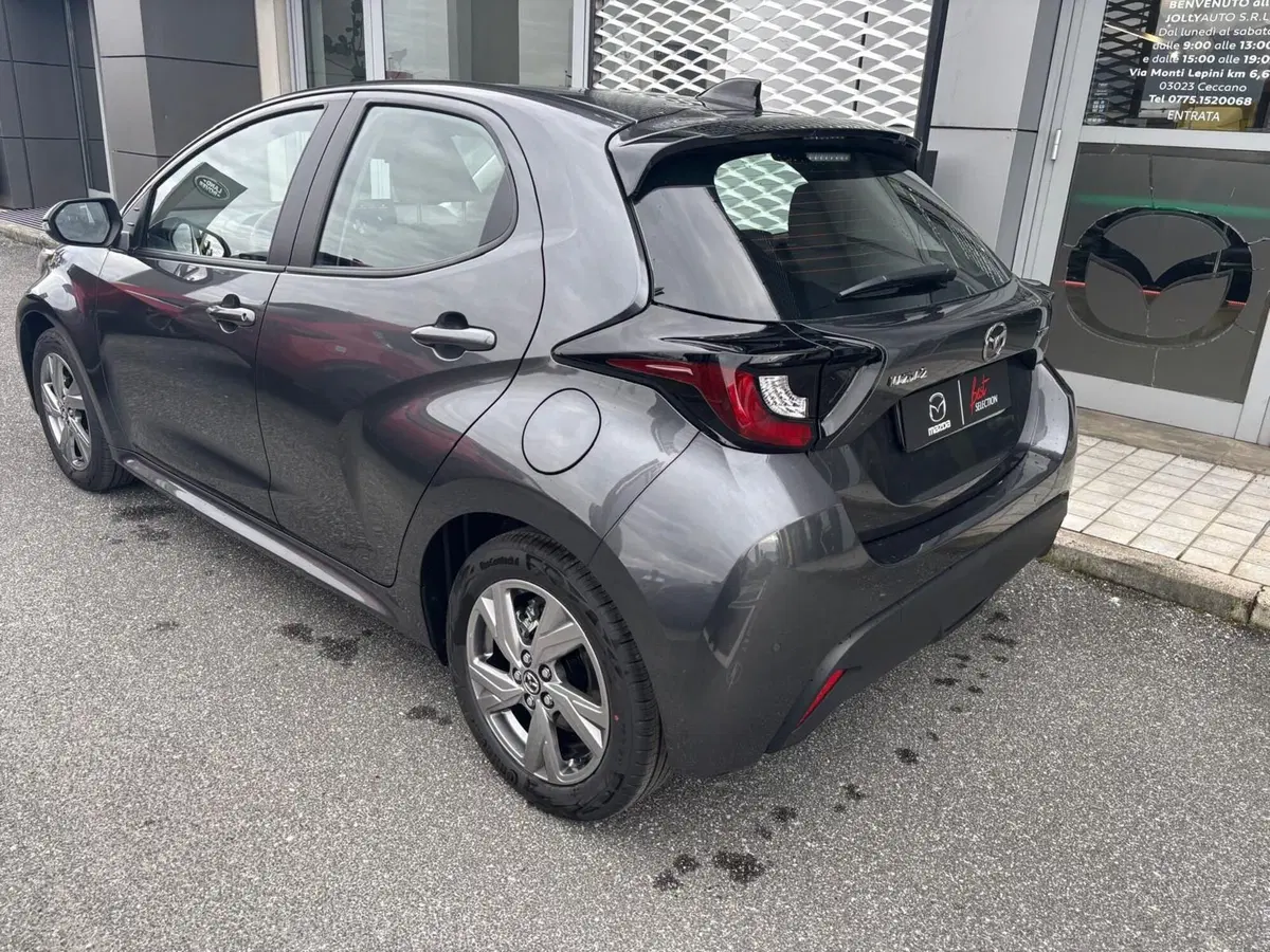 Mazda Mazda2 Hybrid nuova a Frosinone (4)