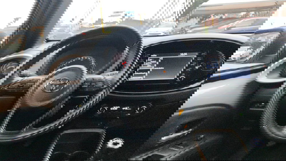 Toyota Aygo X usata a Firenze (15)