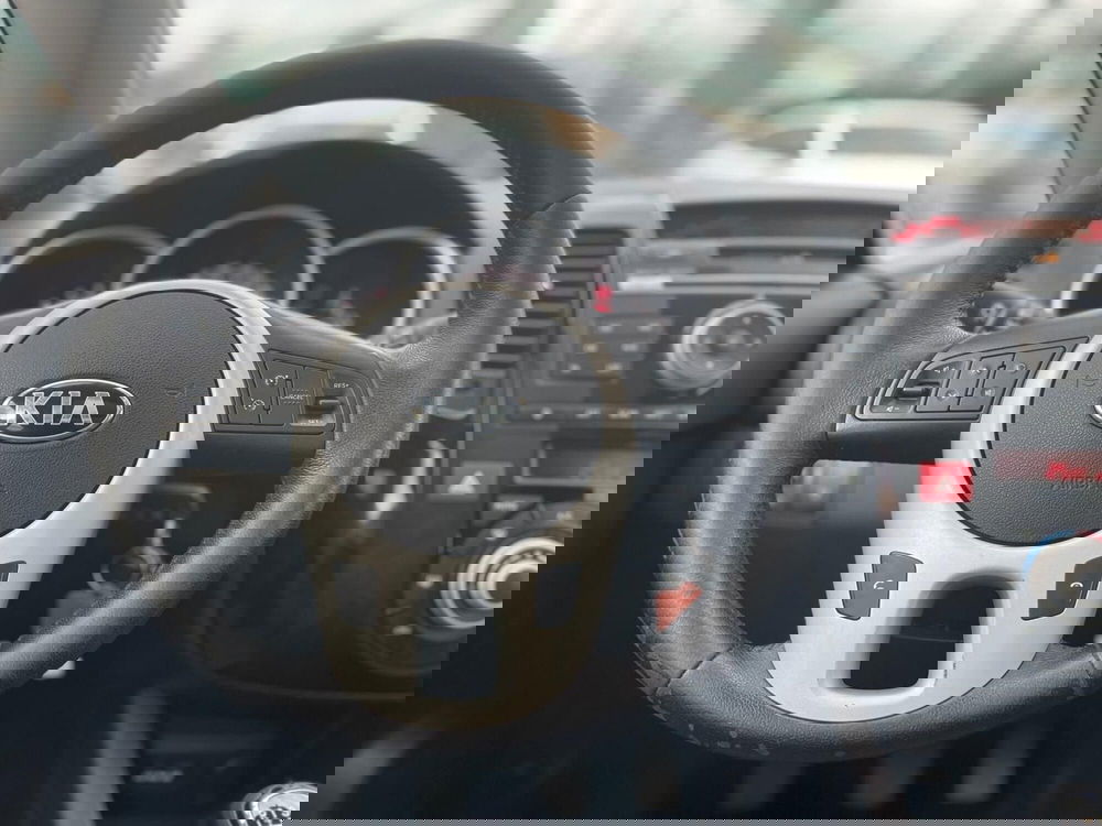 Kia Venga usata a Ancona (11)