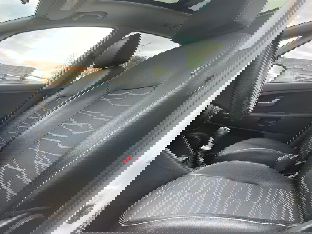 Kia Venga usata a Ancona (9)