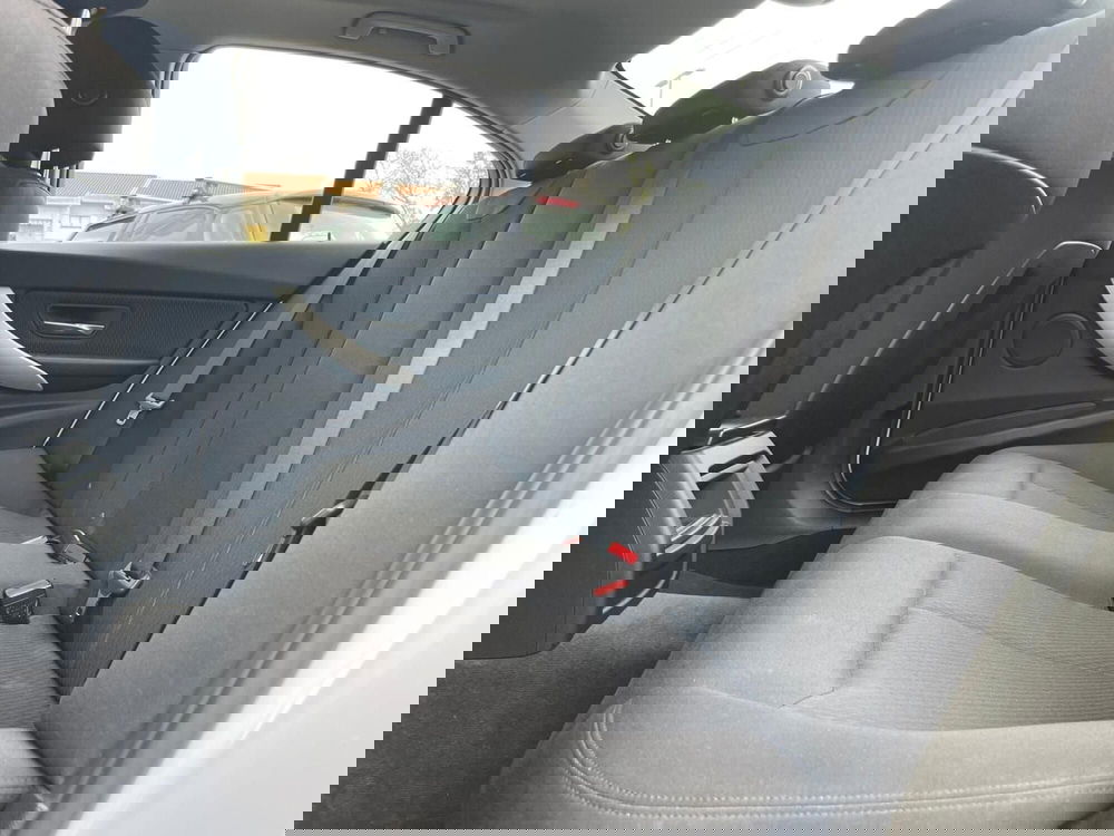 BMW Serie 3 usata a Ancona (17)