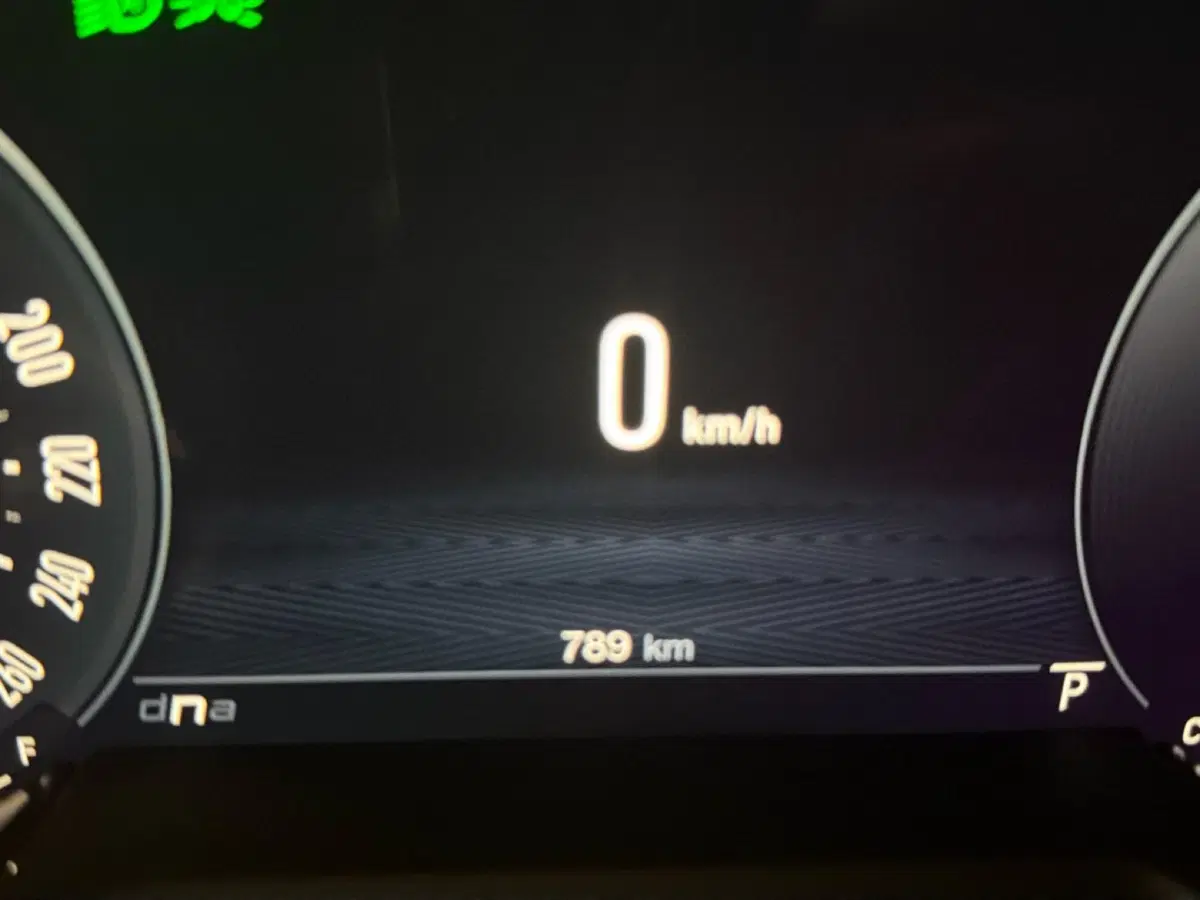 Alfa Romeo Stelvio nuova a Palermo (11)