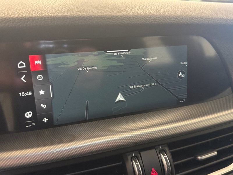 Alfa Romeo Stelvio nuova a Palermo (15)