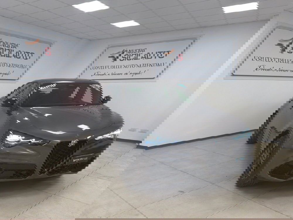 Alfa Romeo Stelvio nuova a Palermo (3)