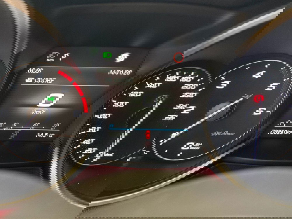 Alfa Romeo Stelvio usata a Palermo (14)