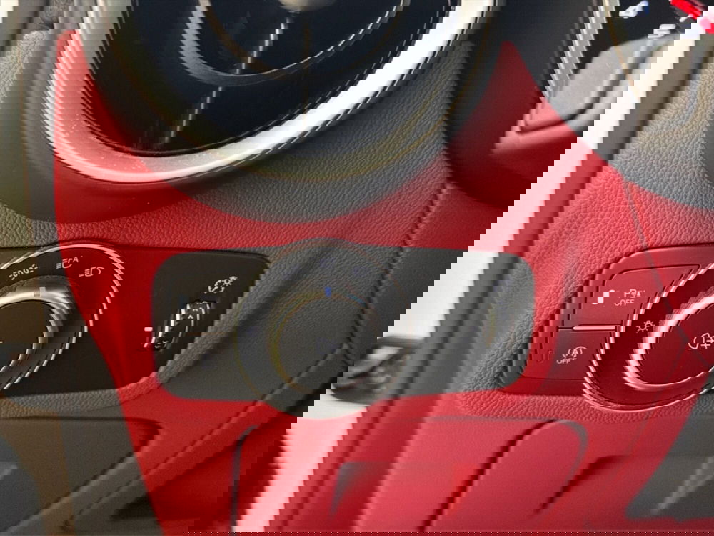 Alfa Romeo Stelvio usata a Palermo (15)