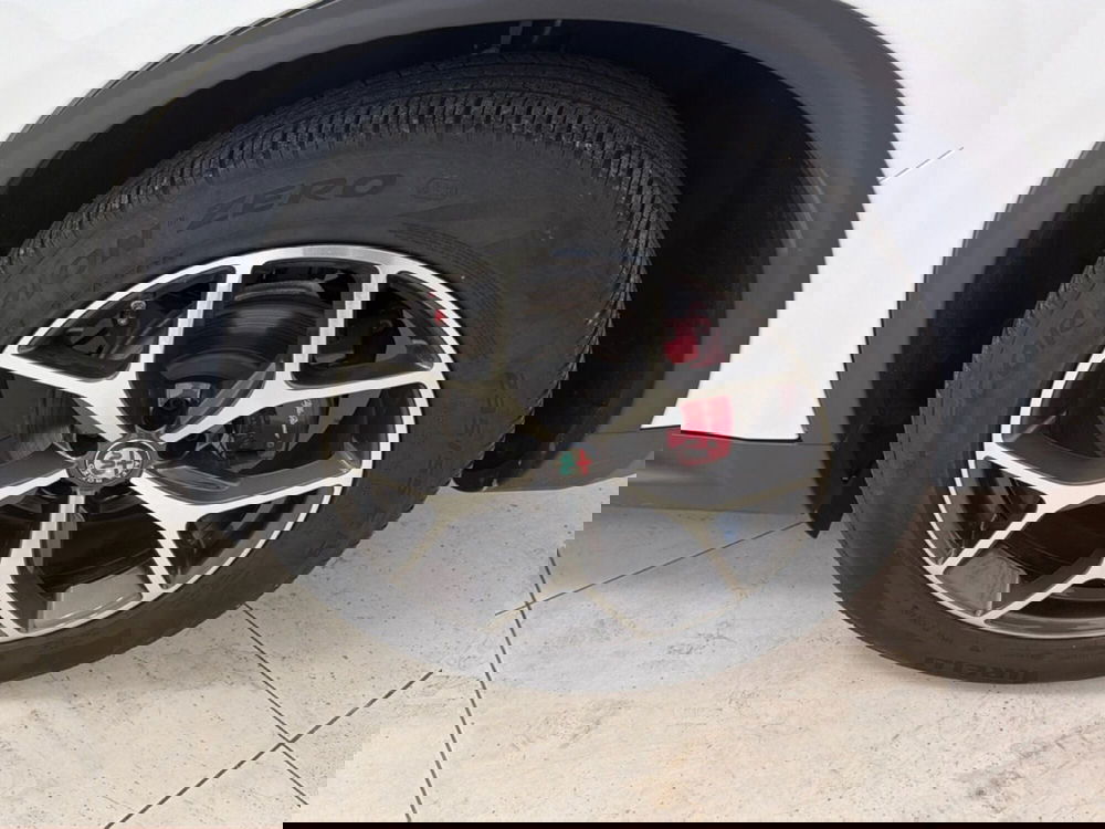 Alfa Romeo Stelvio usata a Palermo (7)