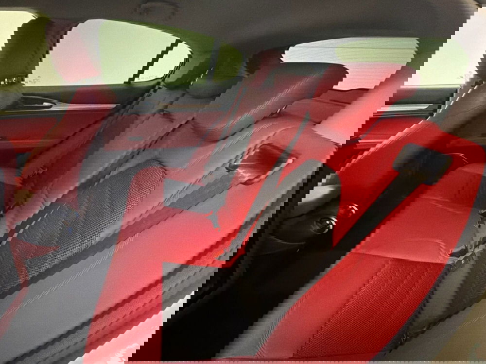 Alfa Romeo Stelvio usata a Palermo (8)