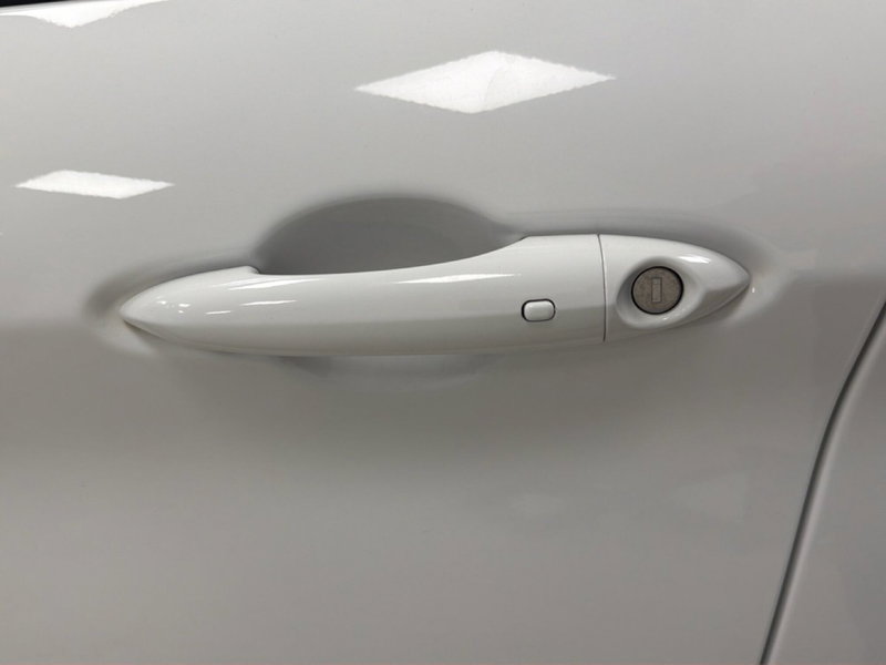 Alfa Romeo Stelvio usata a Palermo (9)