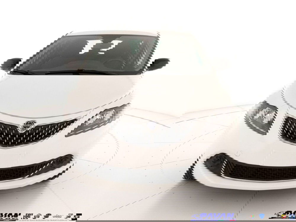 Lancia Ypsilon usata a Padova (2)