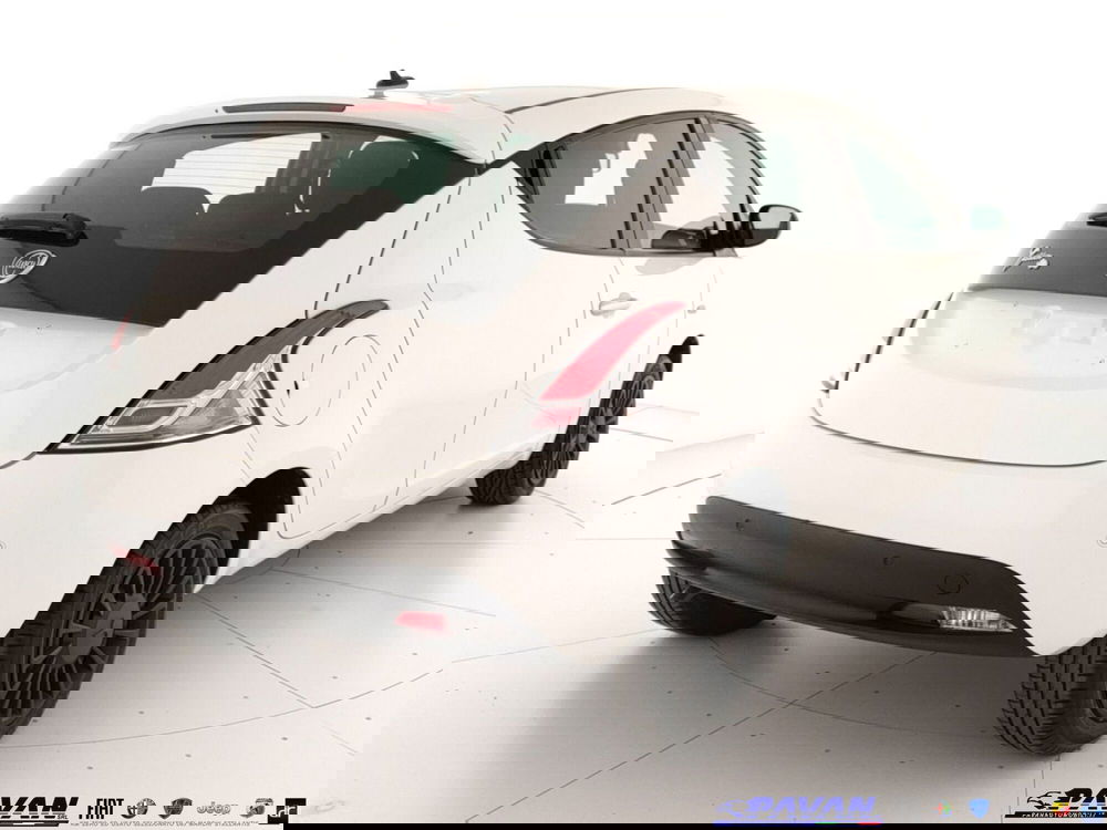 Lancia Ypsilon usata a Padova (5)