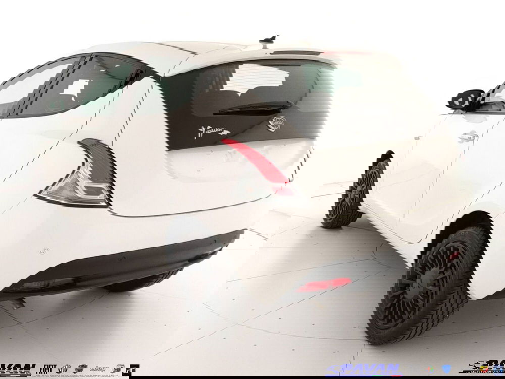 Lancia Ypsilon usata a Padova (7)