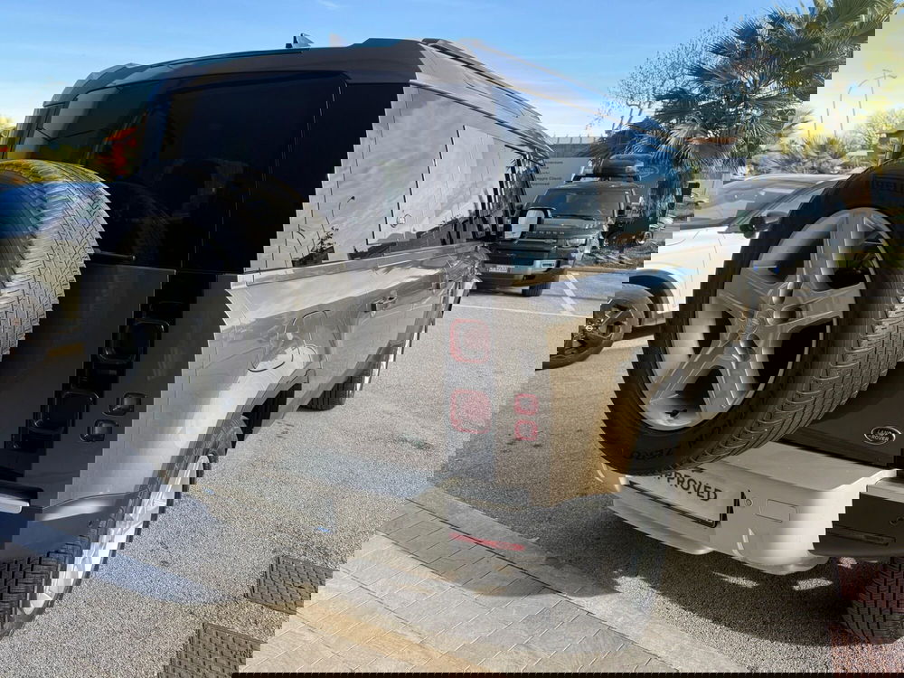 Land Rover Defender usata a Ascoli Piceno (2)