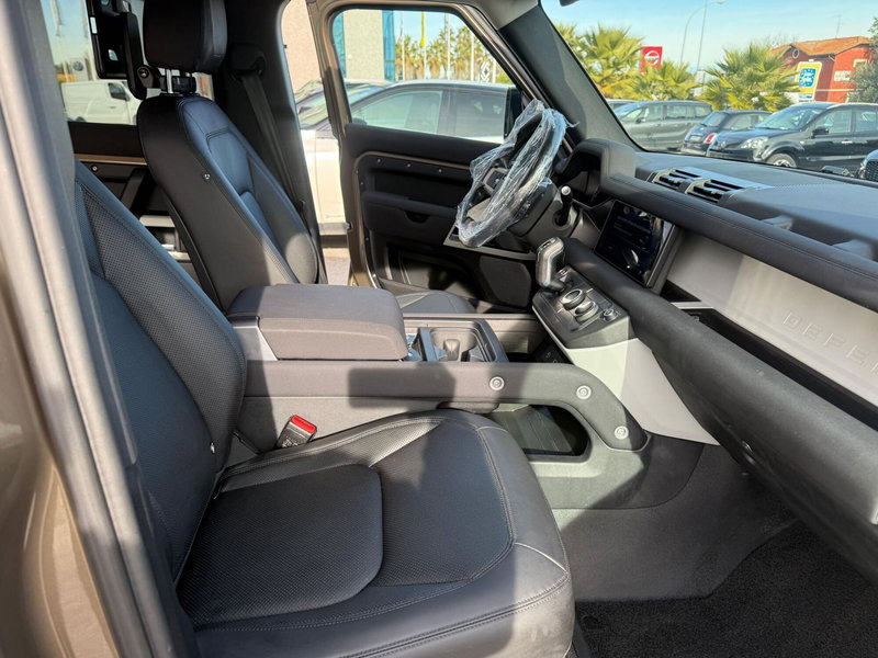 Land Rover Defender usata a Ascoli Piceno (3)