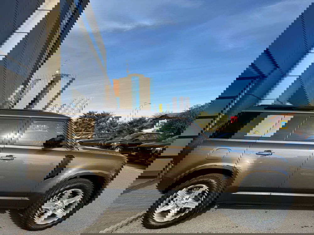 Land Rover Defender usata a Ascoli Piceno (6)