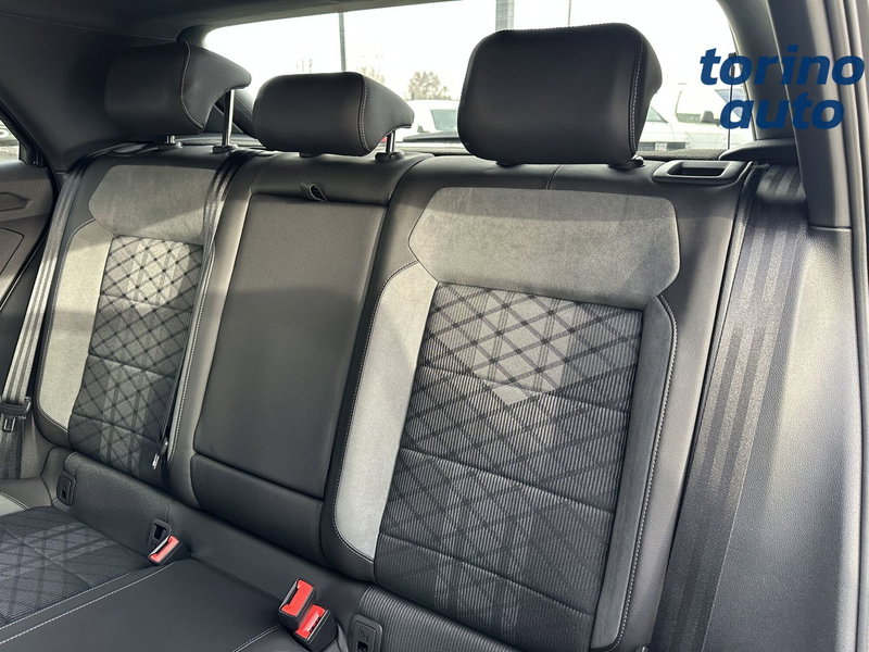 Volkswagen T-Roc usata a Torino (12)