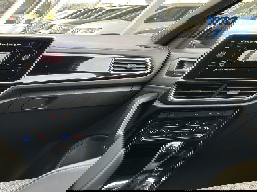 Volkswagen T-Roc usata a Torino (15)