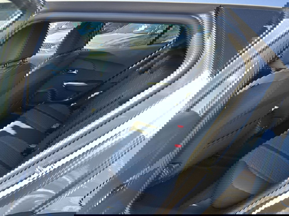 Peugeot 2008 nuova a Latina (12)