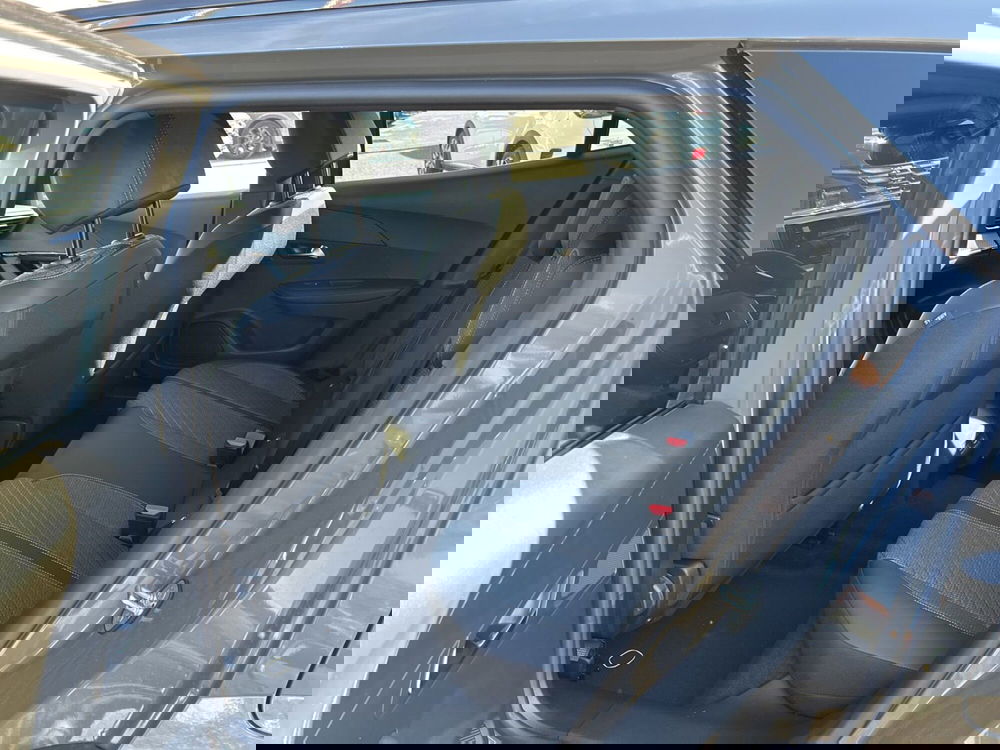 Peugeot 2008 nuova a Latina (12)