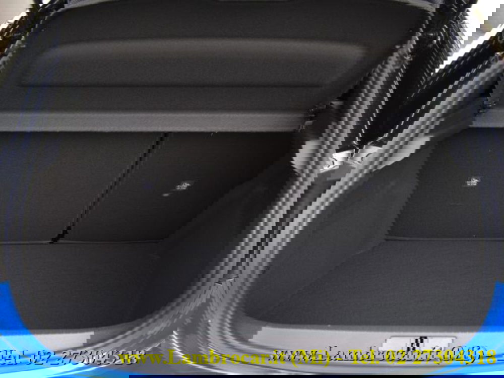 Opel Corsa nuova a Milano (13)