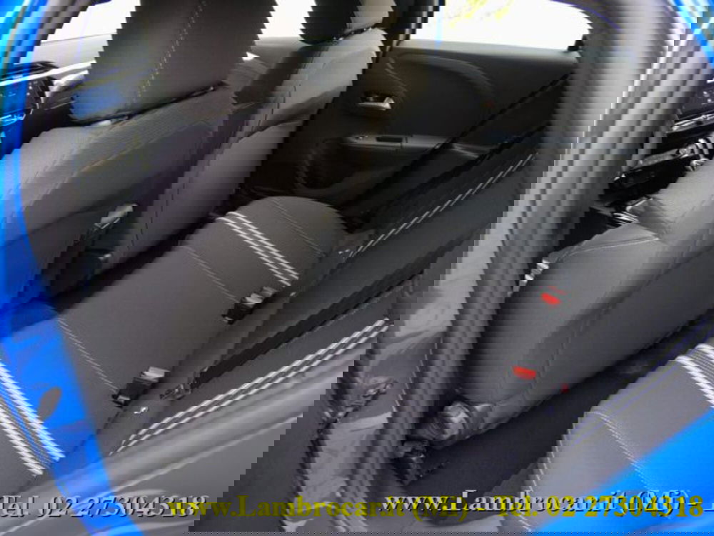 Opel Corsa nuova a Milano (5)