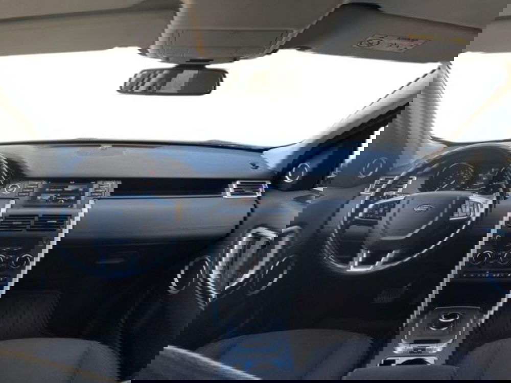 Land Rover Discovery usata a Lecce (11)