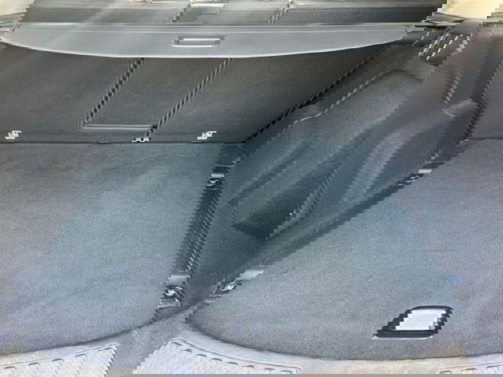 Land Rover Discovery usata a Lecce (16)