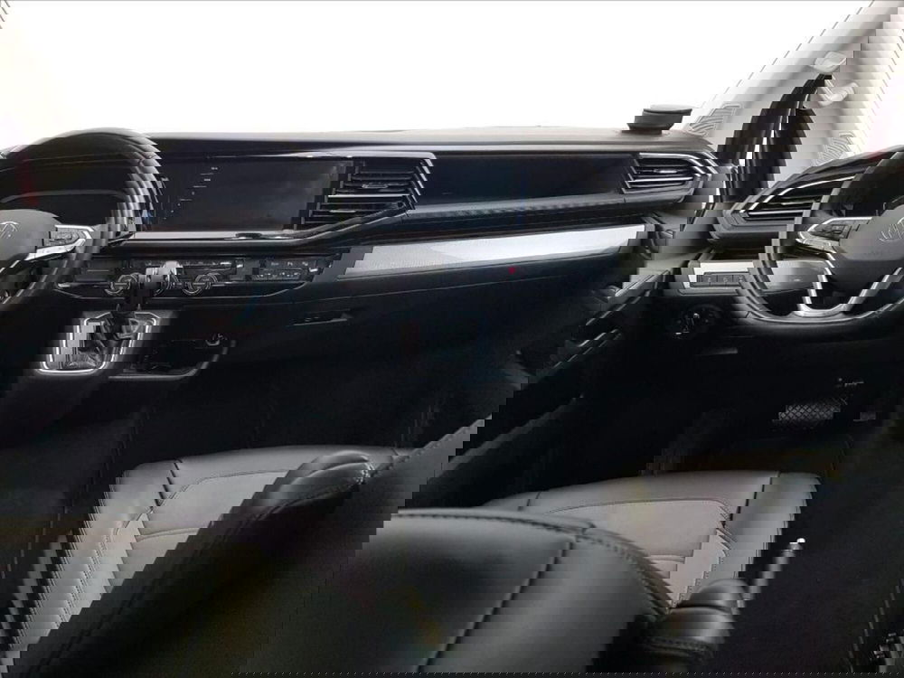 Volkswagen Multivan usata a Lucca (14)