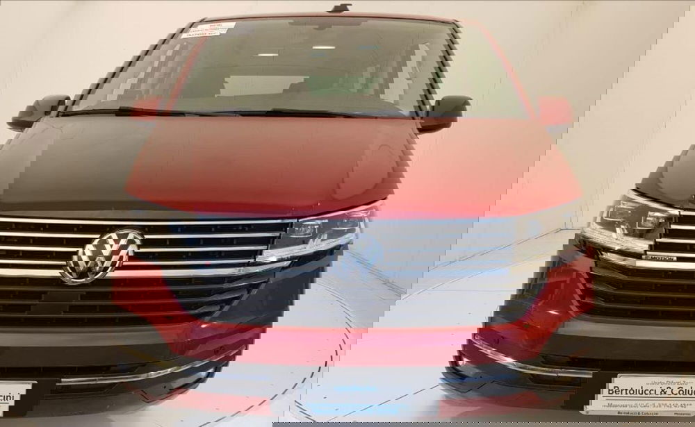 Volkswagen Multivan usata a Lucca (2)