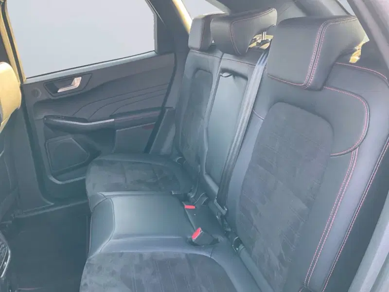 Ford Kuga usata a Milano (10)