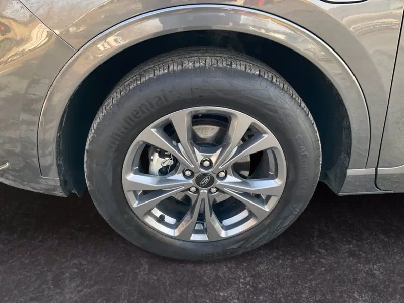 Ford Kuga usata a Milano (16)