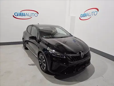 Renault Clio TCe 90 CV 5 porte Techno del 2025 usata a Palermo