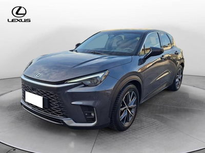 Lexus LBX 1.5 hybrid Cool 4wd del 2024 usata a Torino