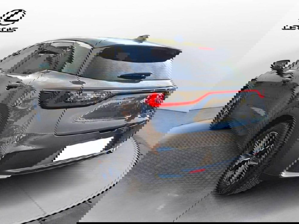 Lexus LBX usata a Torino (6)