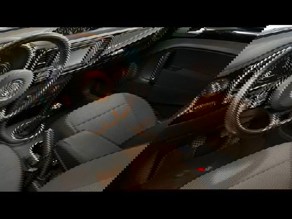 Volkswagen Maggiolino Cabrio usata a Firenze (10)