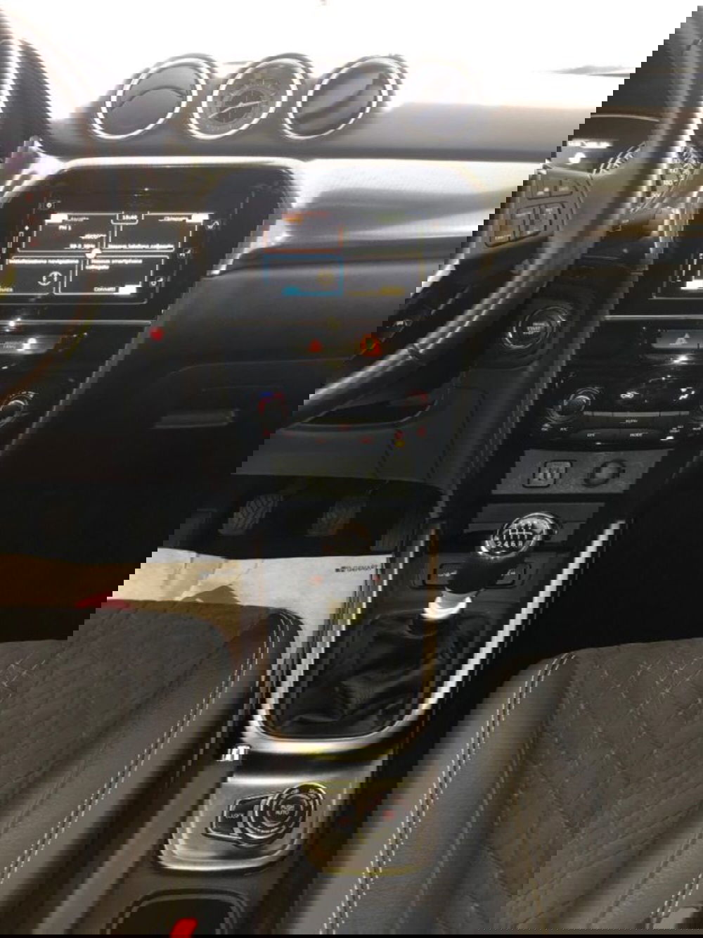 Suzuki Vitara usata a Torino (11)