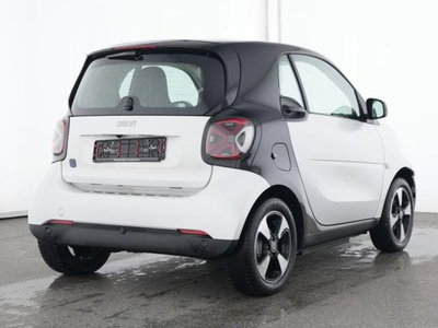 smart Fortwo EQ Passion Nightsky del 2023 usata a Magenta