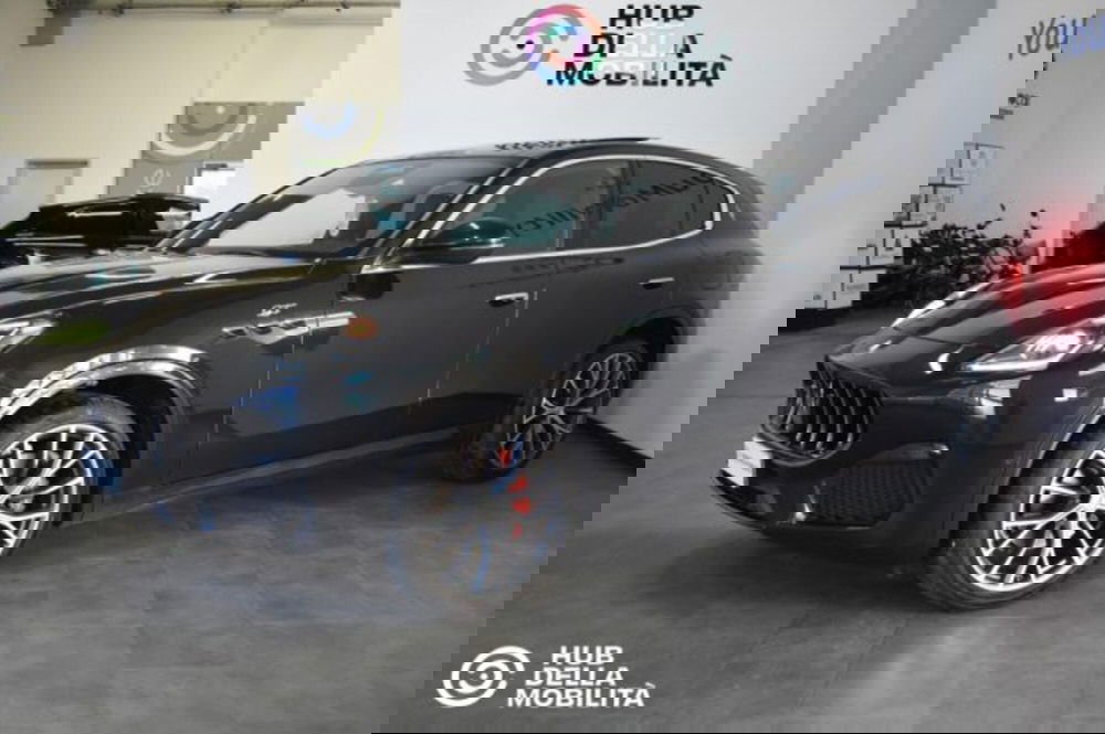 Maserati Grecale usata a Perugia (3)