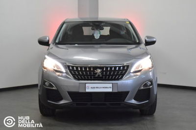 Peugeot 5008 BlueHDi 130 S&amp;S EAT8 Active Business del 2020 usata a Foligno