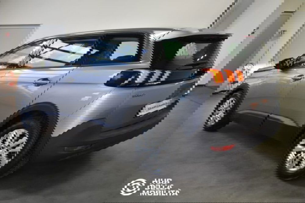 Peugeot 5008 usata a Perugia (6)