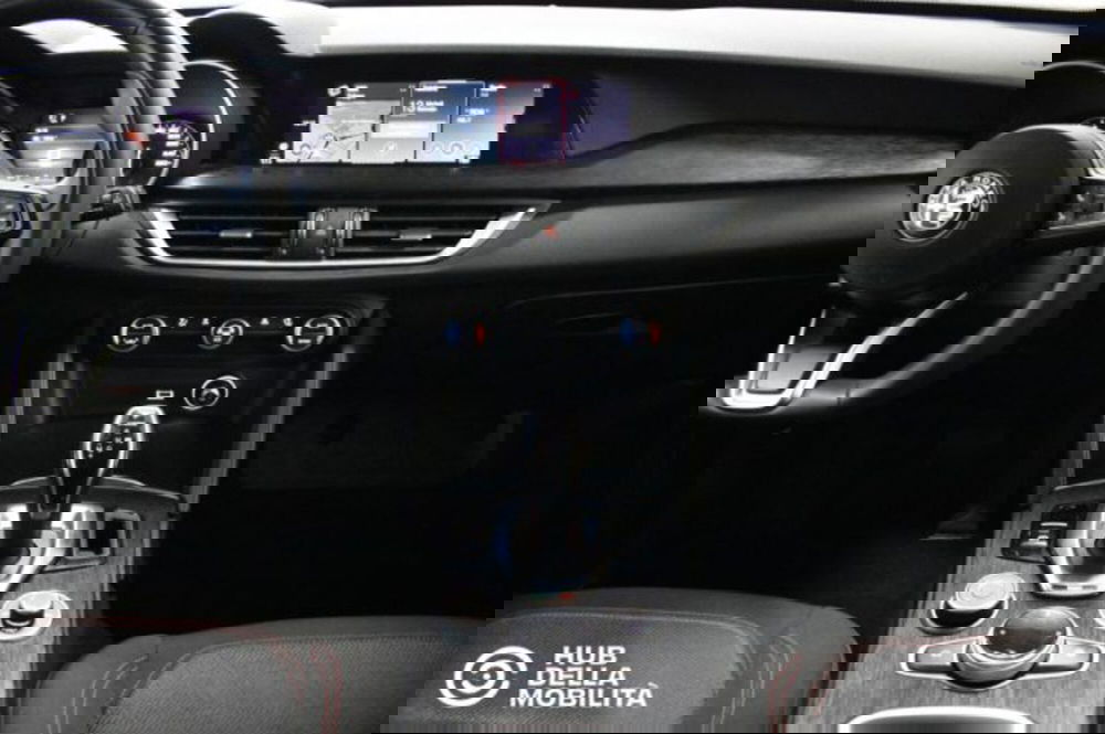 Alfa Romeo Stelvio usata a Perugia (11)