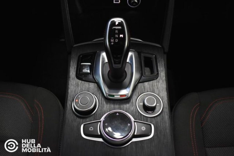 Alfa Romeo Stelvio usata a Perugia (12)