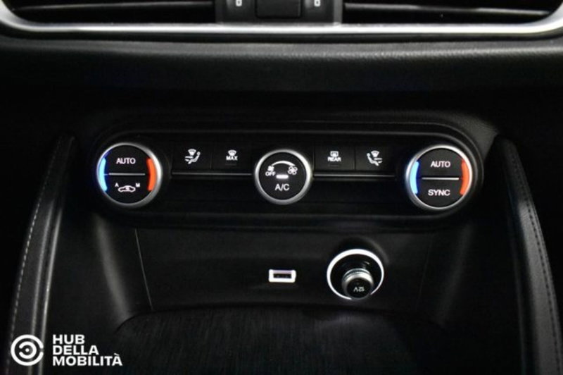 Alfa Romeo Stelvio usata a Perugia (13)