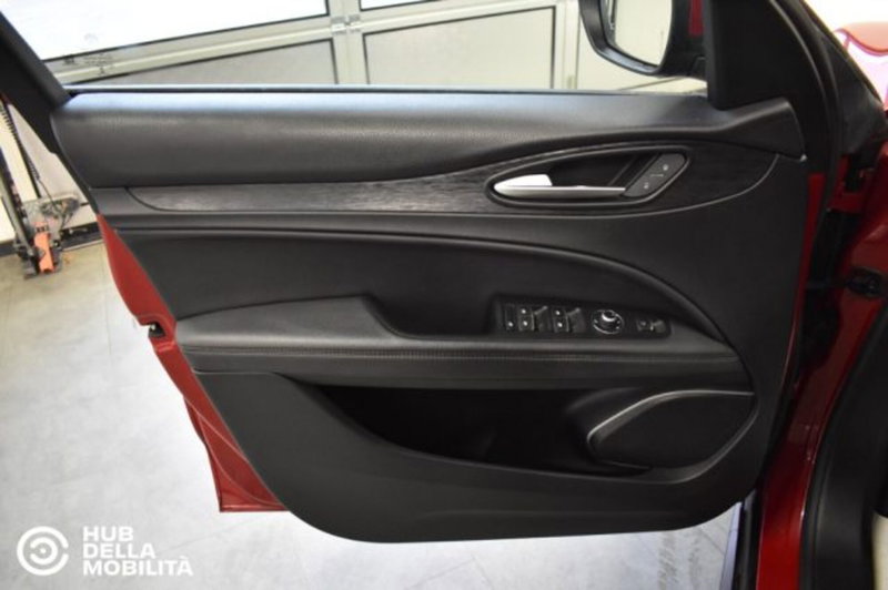 Alfa Romeo Stelvio usata a Perugia (7)