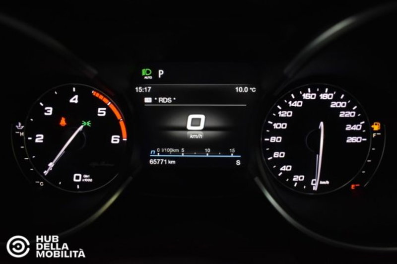 Alfa Romeo Stelvio usata a Perugia (8)